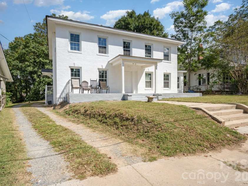 604 Wentworth Street, Reidsville, NC 27320.  MLS# CAR4243693, YatesRealty ID 1842. 