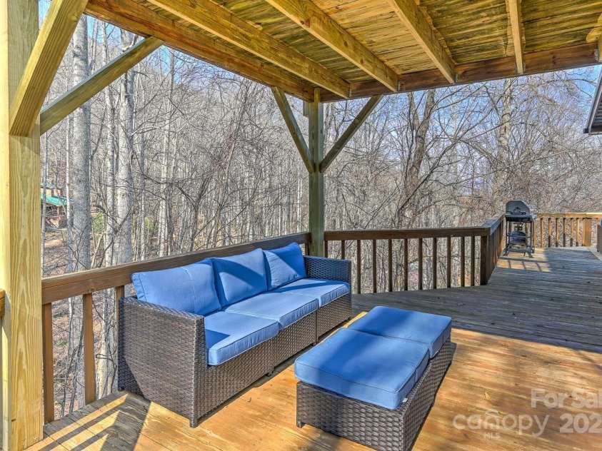 78 Pineneedle Way, Canton, NC 28716.  MLS# CAR4225893, YatesRealty ID 1842. 