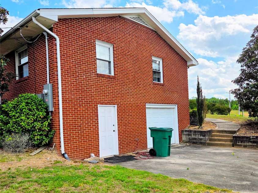 613 Judy Street, Albemarle, NC 28001.  MLS# CAR4372664, YatesRealty ID 18421. 