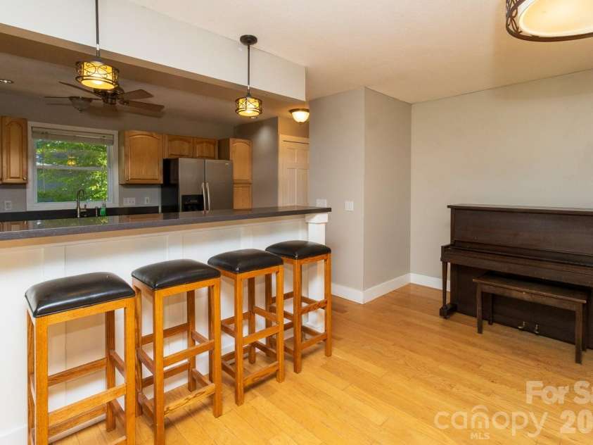 55 Eden Glen Road, Black Mountain, NC 28711.  MLS# CAR4377554, YatesRealty ID 18422. 