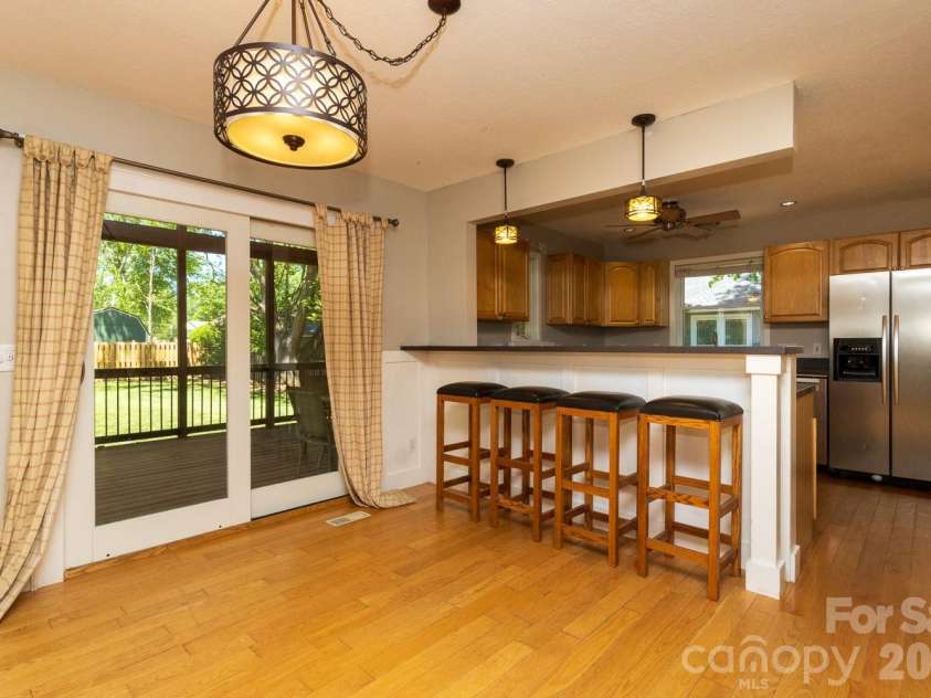 55 Eden Glen Road, Black Mountain, NC 28711.  MLS# CAR4377554, YatesRealty ID 18422. 