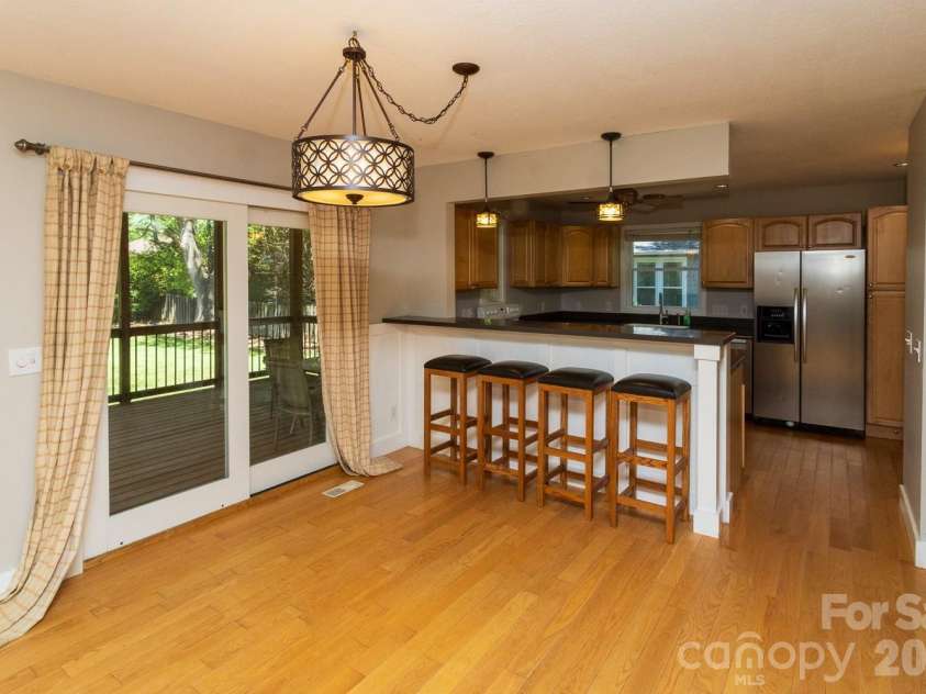 55 Eden Glen Road, Black Mountain, NC 28711.  MLS# CAR4377554, YatesRealty ID 18422. 