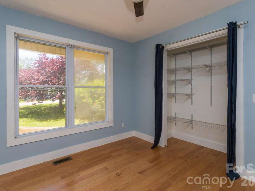 55 Eden Glen Road, Black Mountain, NC 28711.  MLS# CAR4377554, YatesRealty ID 18422. 