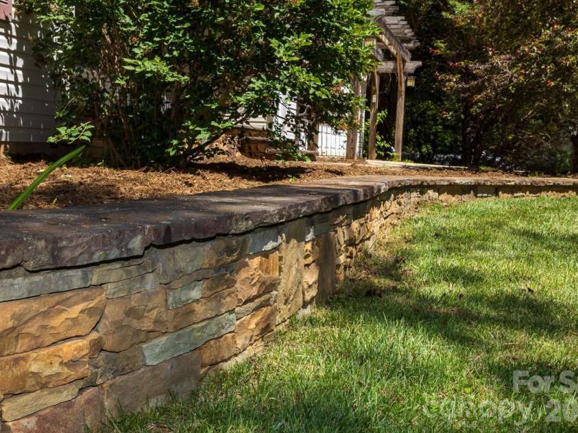 55 Eden Glen Road, Black Mountain, NC 28711.  MLS# CAR4377554, YatesRealty ID 18422. 