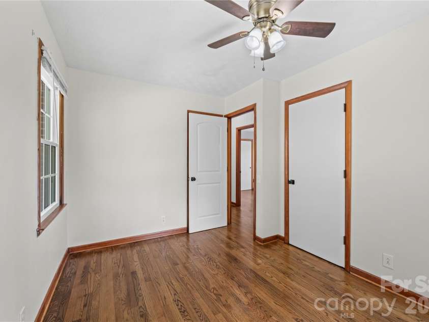 121 Dale Earnhardt Drive, Burnsville, NC 28714.  MLS# CAR4377542, YatesRealty ID 18423. 
