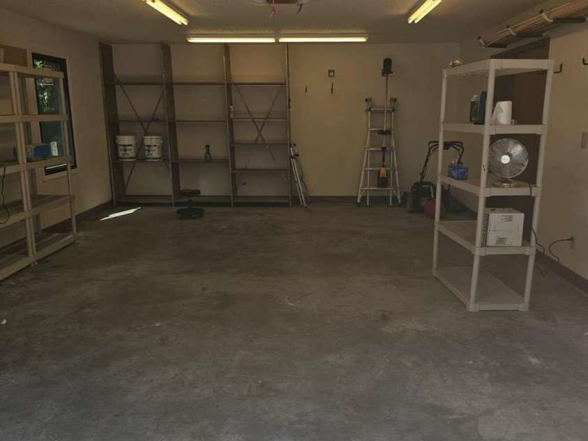 1700 Abbottsford Drive, Kernersville, NC 27284.  MLS# CAR4265303, YatesRealty ID 18424. 