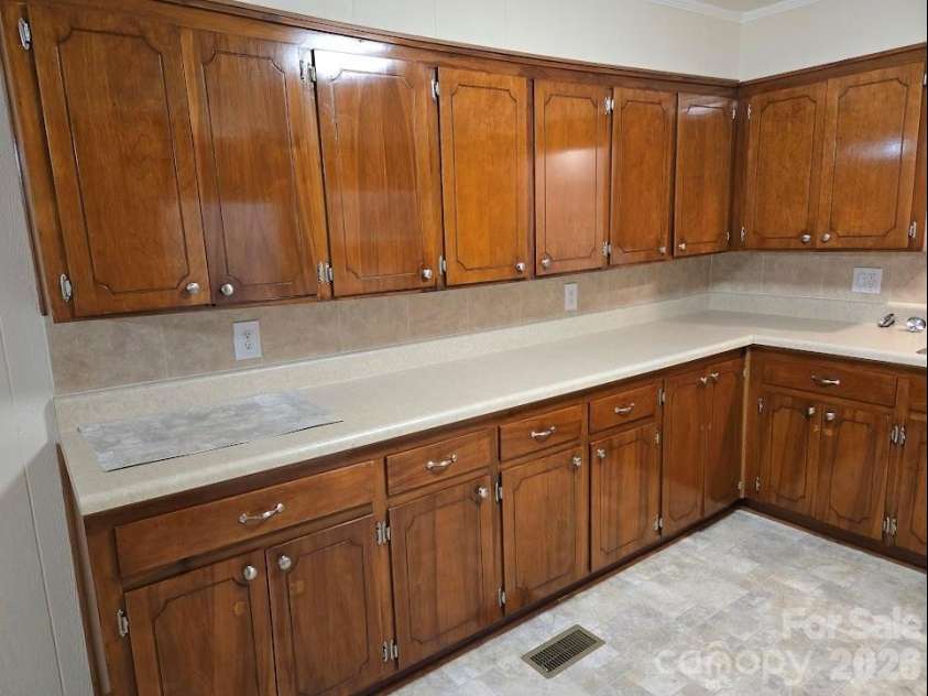 2191 Maple Valley Place, Lenoir, NC 28645.  MLS# CAR4377648, YatesRealty ID 18424. 