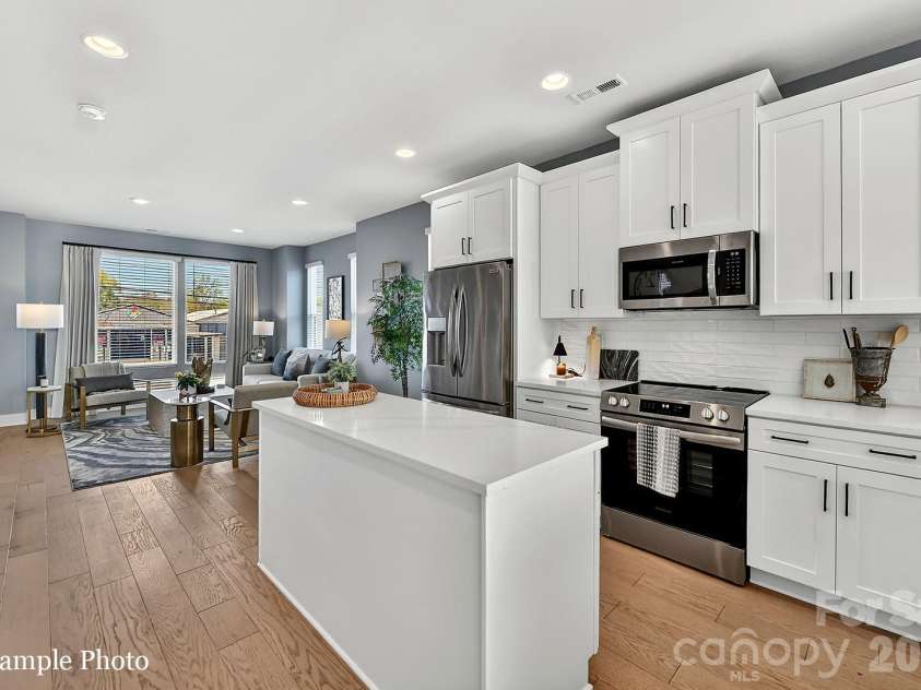 2144 Ford View Lane, Charlotte, NC 28206.  MLS# CAR4377834, YatesRealty ID 18425. 