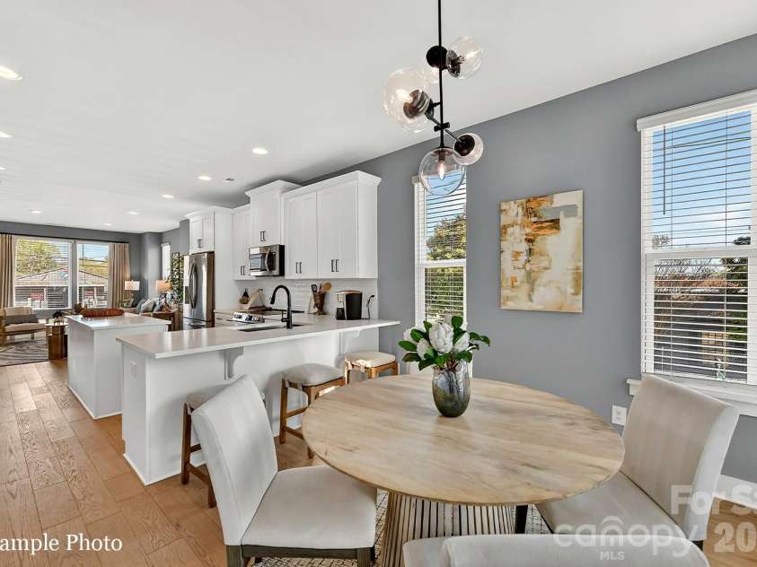 2144 Ford View Lane, Charlotte, NC 28206.  MLS# CAR4377834, YatesRealty ID 18425. 