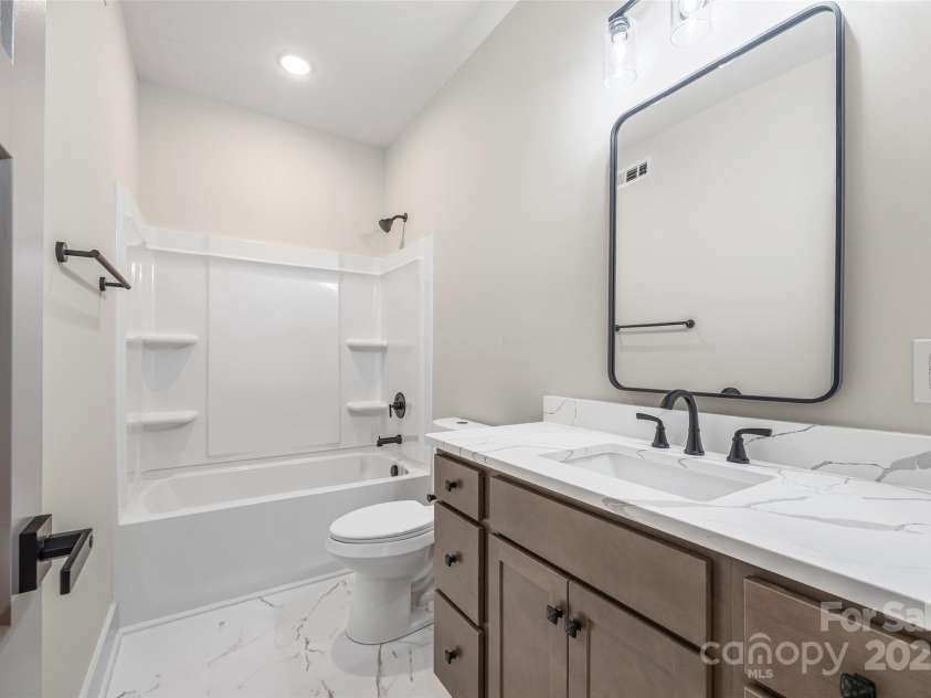 2159 Dunlap Roddey Road, Rock Hill, SC 29730.  MLS# CAR4289477, YatesRealty ID 18425. 