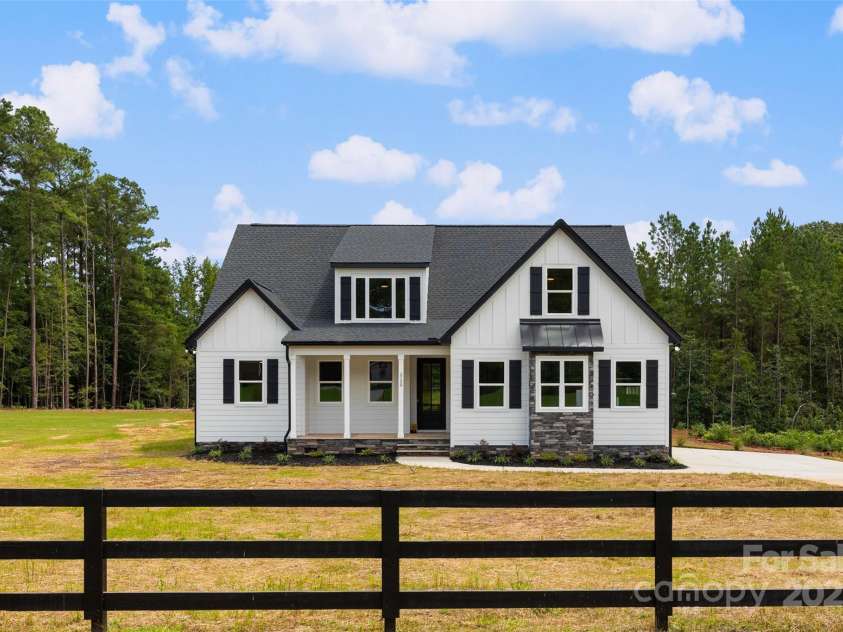 2159 Dunlap Roddey Road, Rock Hill, SC 29730.  MLS# CAR4289477, YatesRealty ID 18425. 