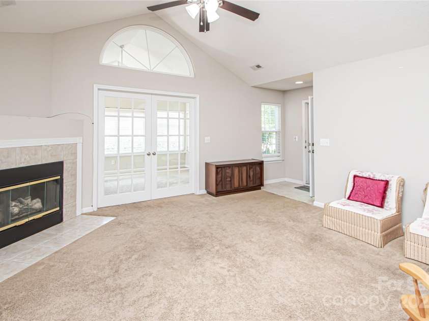 8183 Sultana Circle, Charlotte, NC 28227.  MLS# CAR4267059, YatesRealty ID 18426. 