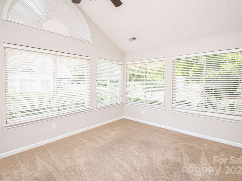 8183 Sultana Circle, Charlotte, NC 28227.  MLS# CAR4267059, YatesRealty ID 18426. 