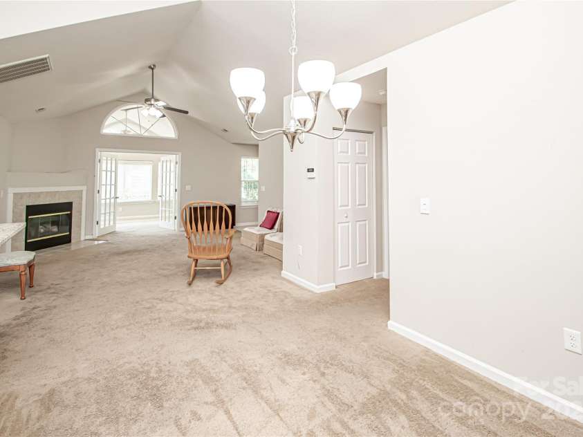 8183 Sultana Circle, Charlotte, NC 28227.  MLS# CAR4267059, YatesRealty ID 18426. 