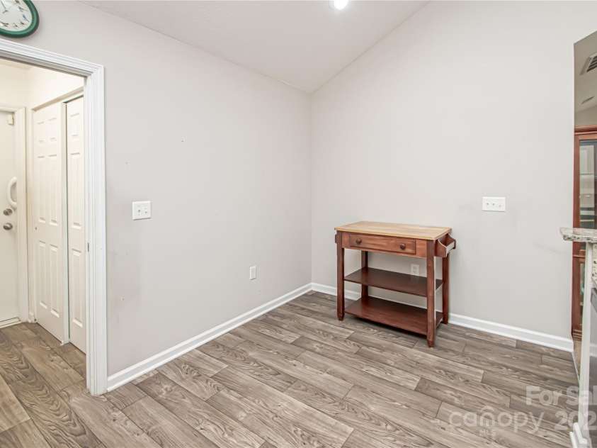 8183 Sultana Circle, Charlotte, NC 28227.  MLS# CAR4267059, YatesRealty ID 18426. 