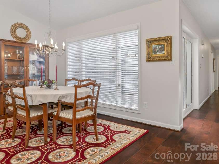 136 Deerlake Drive, Asheville, NC 28803.  MLS# CAR4376799, YatesRealty ID 18427. 