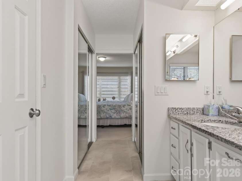 136 Deerlake Drive, Asheville, NC 28803.  MLS# CAR4376799, YatesRealty ID 18427. 