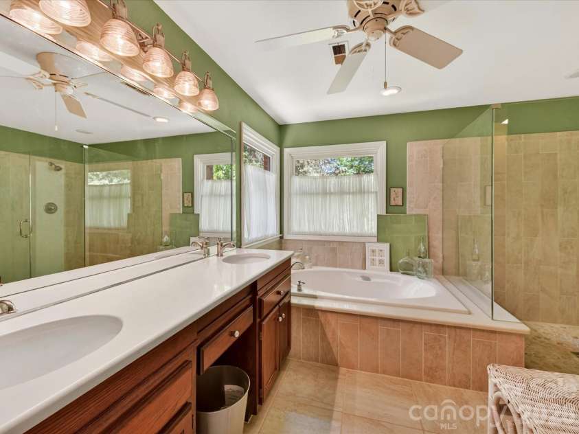 1531 Hansom Lane, Concord, NC 28027.  MLS# CAR4375701, YatesRealty ID 18428. Updated Primary Bath