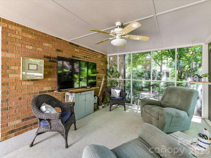 1531 Hansom Lane, Concord, NC 28027.  MLS# CAR4375701, YatesRealty ID 18428. Very Private