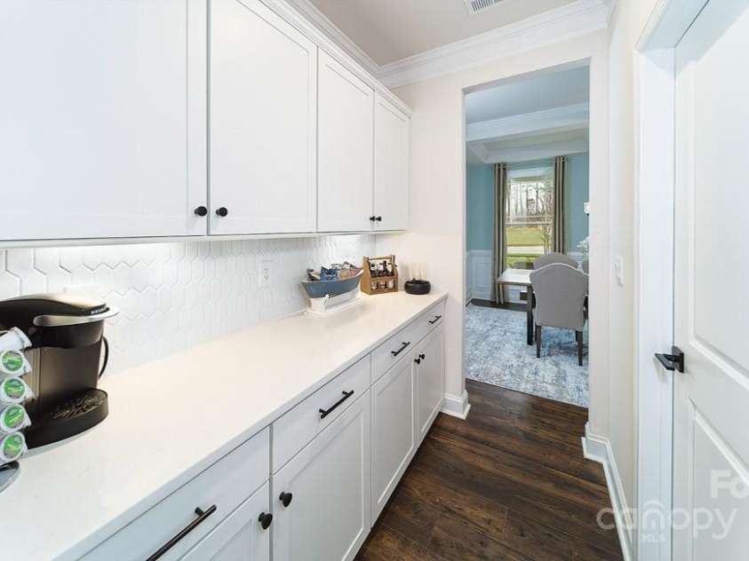 8004 Plymouth Drive, Sherrills Ford, NC 28673.  MLS# CAR4263432, YatesRealty ID 18428. 