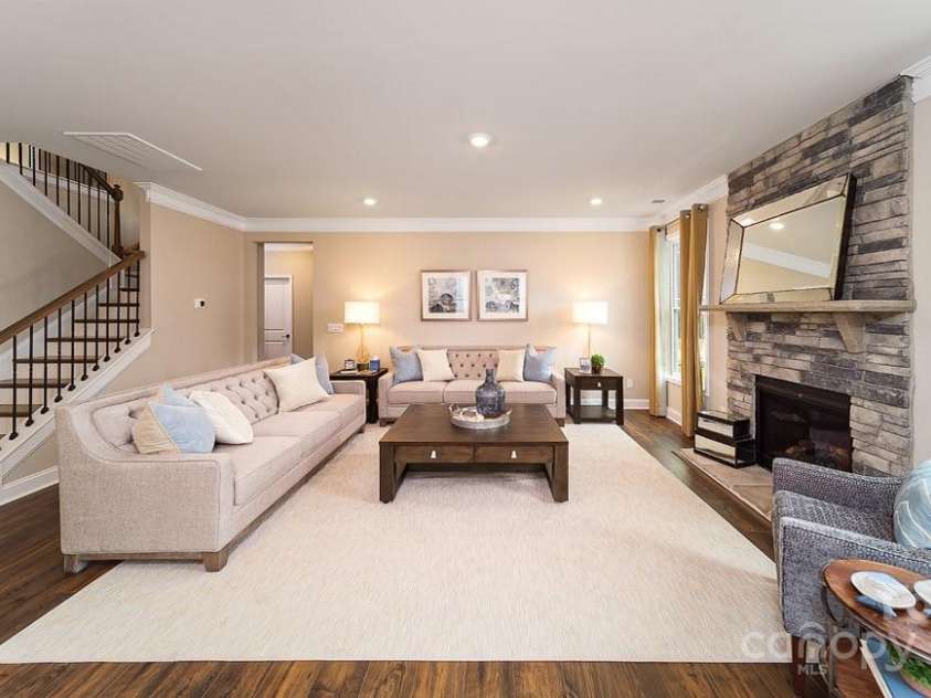 8004 Plymouth Drive, Sherrills Ford, NC 28673.  MLS# CAR4263432, YatesRealty ID 18428. 