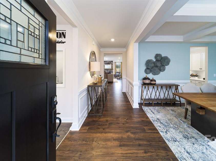 8004 Plymouth Drive, Sherrills Ford, NC 28673.  MLS# CAR4263432, YatesRealty ID 18428. 