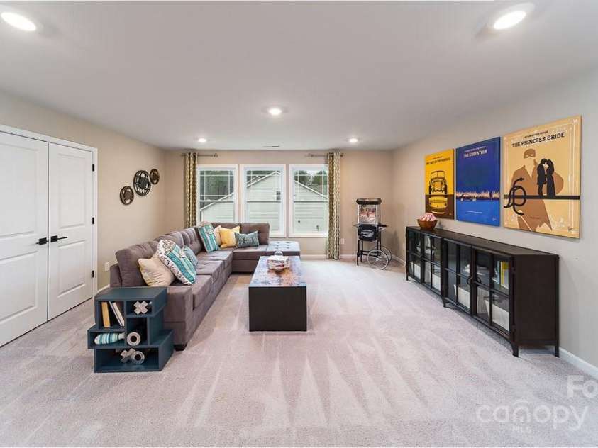 8004 Plymouth Drive, Sherrills Ford, NC 28673.  MLS# CAR4263432, YatesRealty ID 18428. 