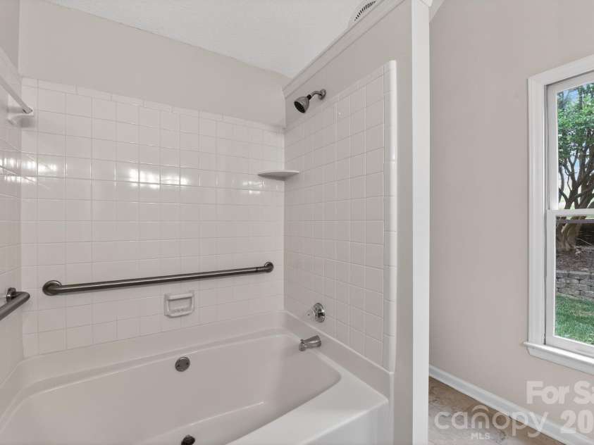 3055 River Ridge Drive, Gastonia, NC 28056.  MLS# CAR4377164, YatesRealty ID 18429. 