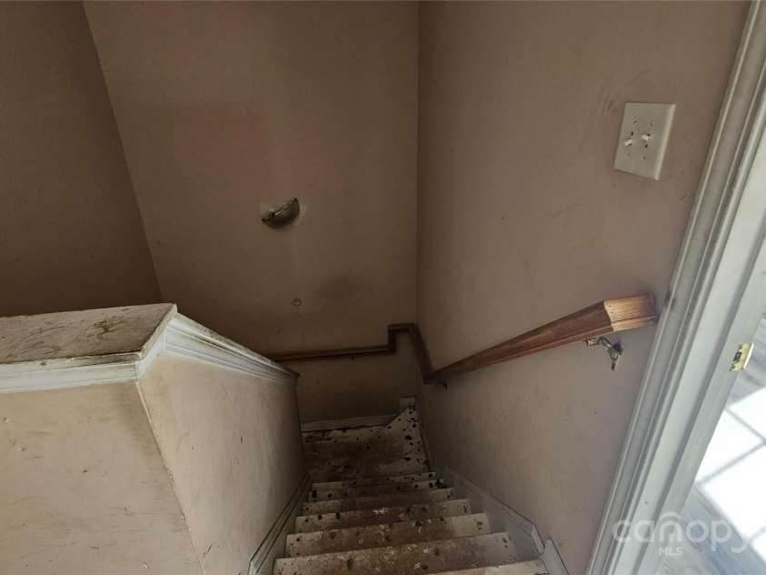 4227 Kiser Woods Drive, Concord, NC 28025.  MLS# CAR4267153, YatesRealty ID 18429. 