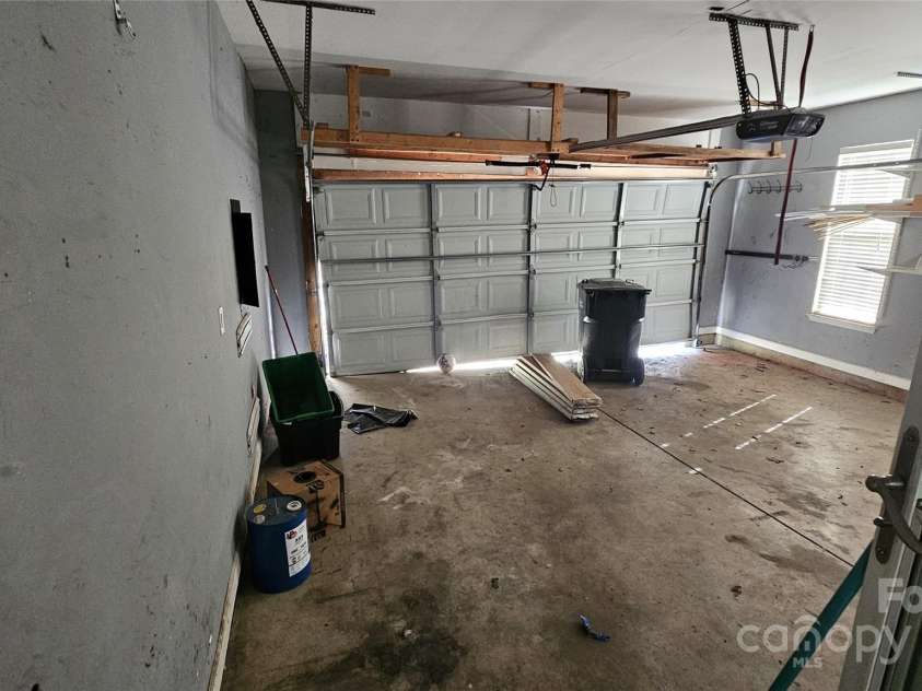 4227 Kiser Woods Drive, Concord, NC 28025.  MLS# CAR4267153, YatesRealty ID 18429. 