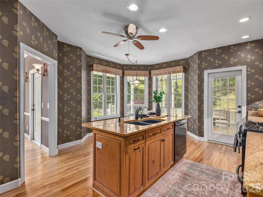 224 Hydrangea Drive, Waynesville, NC 28785.  MLS# CAR4377736, YatesRealty ID 18431. 