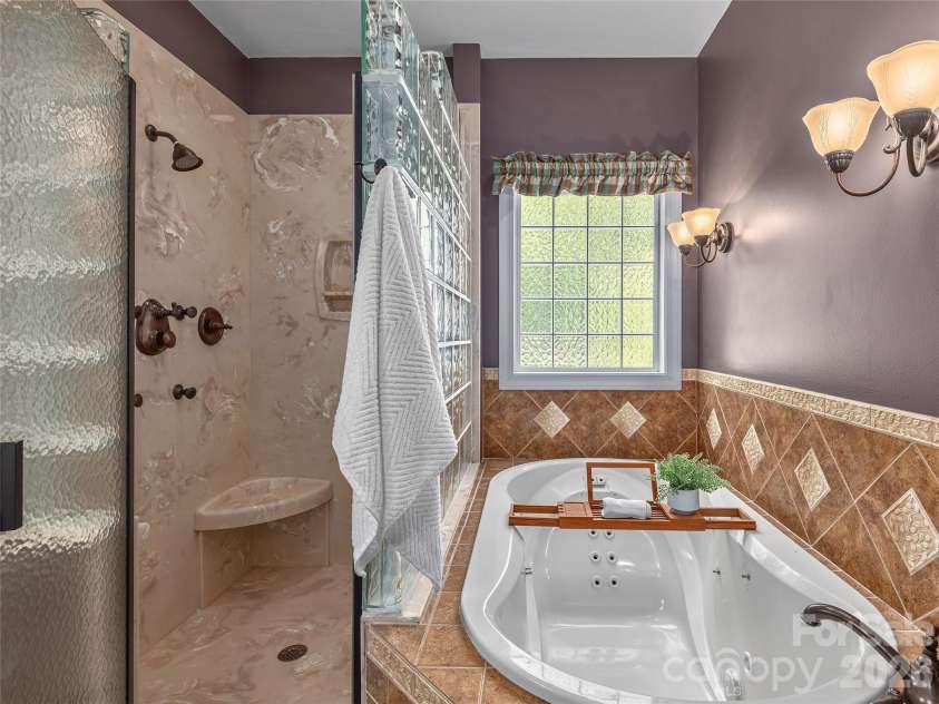 224 Hydrangea Drive, Waynesville, NC 28785.  MLS# CAR4377736, YatesRealty ID 18431. 
