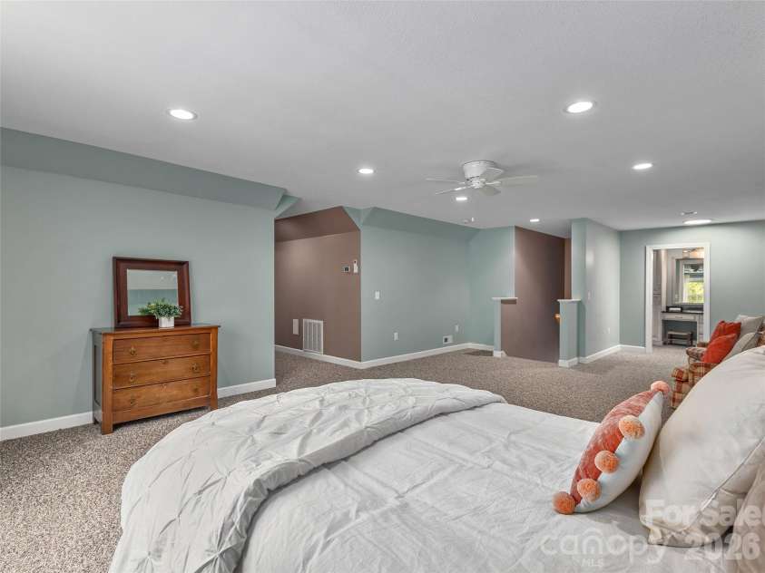 224 Hydrangea Drive, Waynesville, NC 28785.  MLS# CAR4377736, YatesRealty ID 18431. 