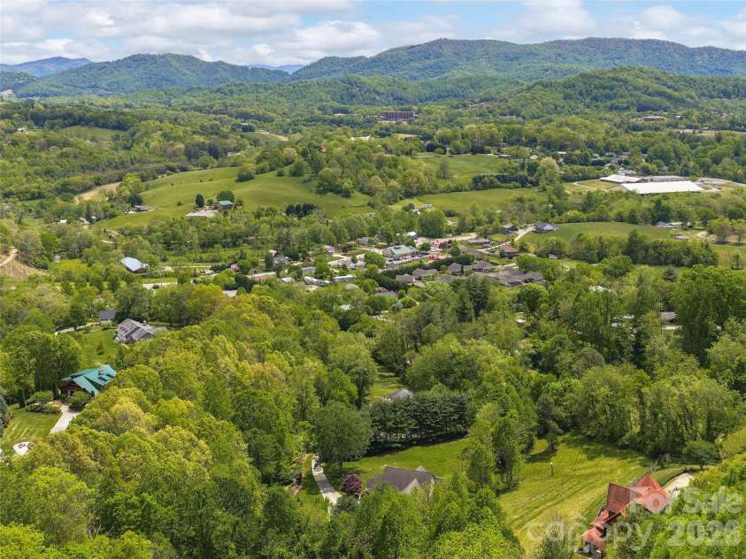 224 Hydrangea Drive, Waynesville, NC 28785.  MLS# CAR4377736, YatesRealty ID 18431. 