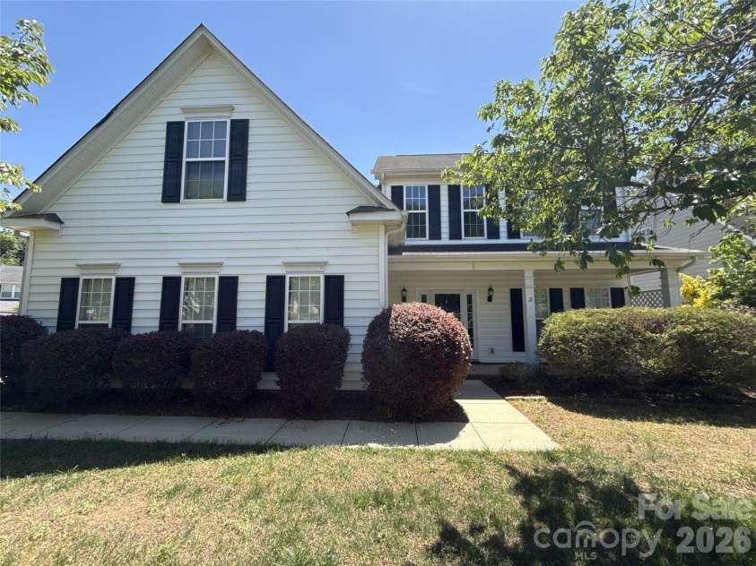 2140 Pineapple Court, Matthews, NC 28105.  MLS# CAR4375917, YatesRealty ID 18432. 