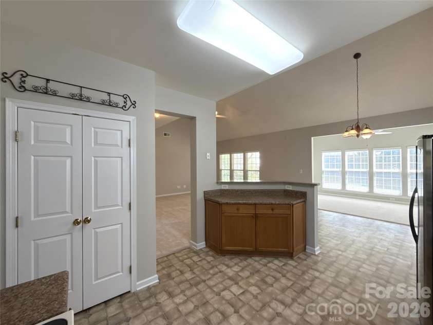 2140 Pineapple Court, Matthews, NC 28105.  MLS# CAR4375917, YatesRealty ID 18432. 