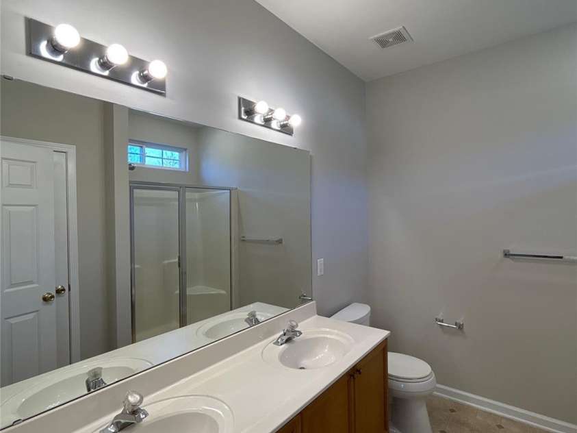 2140 Pineapple Court, Matthews, NC 28105.  MLS# CAR4375917, YatesRealty ID 18432. 