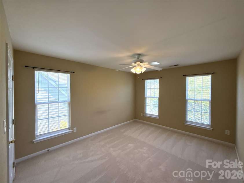 2140 Pineapple Court, Matthews, NC 28105.  MLS# CAR4375917, YatesRealty ID 18432. 