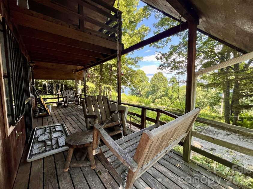 200 Osborn Knob Road, Marion, NC 28752.  MLS# CAR4378012, YatesRealty ID 18434. 