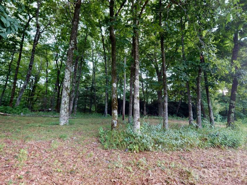 200 Osborn Knob Road, Marion, NC 28752.  MLS# CAR4378012, YatesRealty ID 18434. 