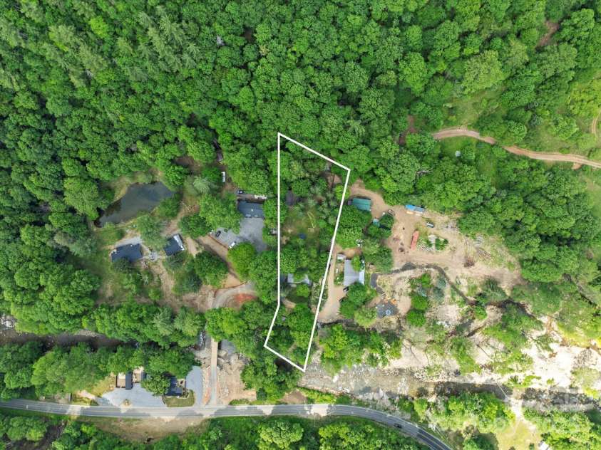 23 Mountain Meadow Lane, Canton, NC 28716.  MLS# CAR4269164, YatesRealty ID 18435. 