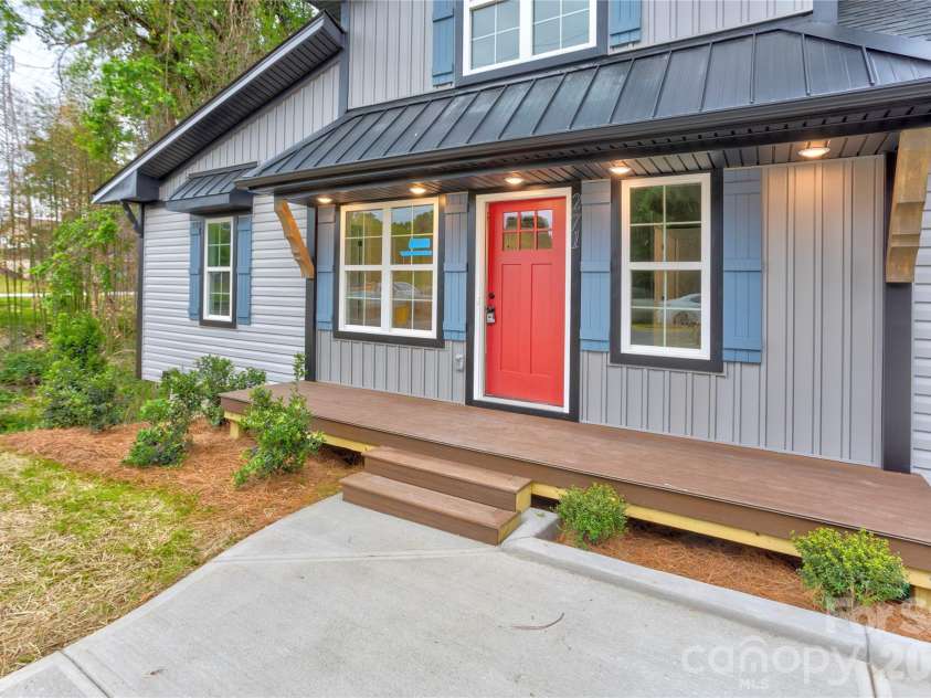 271 Stewart Street, Concord, NC 28027.  MLS# CAR4376424, YatesRealty ID 18435. 