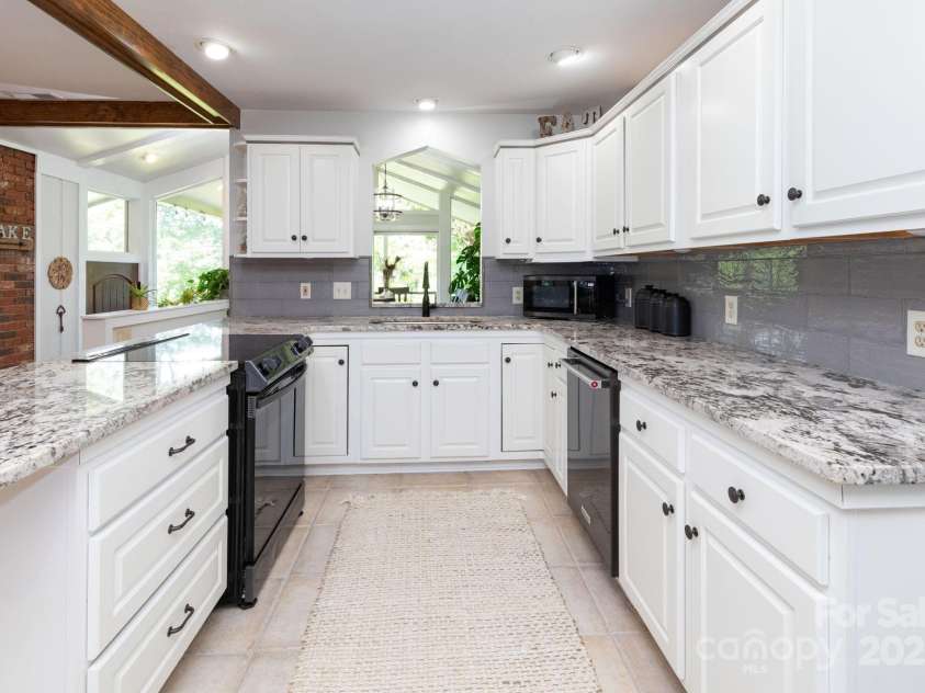 95 Harmon Avenue, Lake Junaluska, NC 28745.  MLS# CAR4287958, YatesRealty ID 18436. 