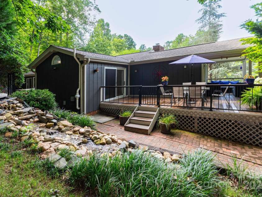 95 Harmon Avenue, Lake Junaluska, NC 28745.  MLS# CAR4287958, YatesRealty ID 18436. 