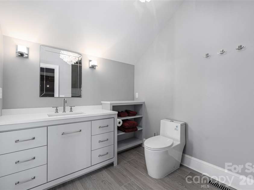 3386 Governors Island Drive, Denver, NC 28037.  MLS# CAR4370065, YatesRealty ID 18437. 