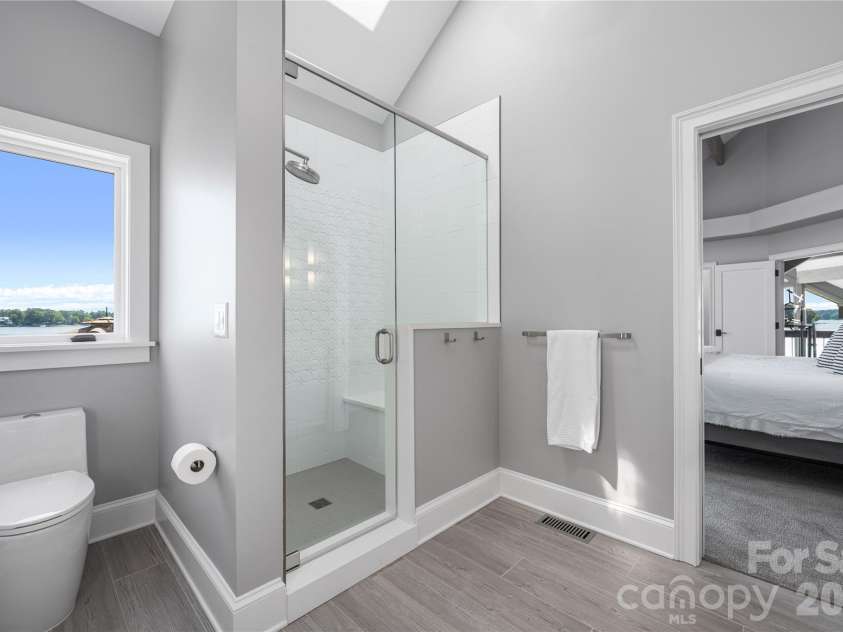 3386 Governors Island Drive, Denver, NC 28037.  MLS# CAR4370065, YatesRealty ID 18437. 