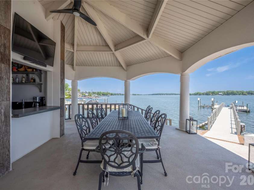 3386 Governors Island Drive, Denver, NC 28037.  MLS# CAR4370065, YatesRealty ID 18437. 