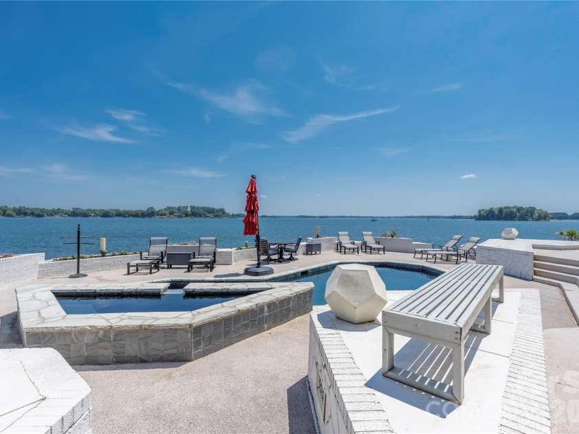 3386 Governors Island Drive, Denver, NC 28037.  MLS# CAR4370065, YatesRealty ID 18437. 
