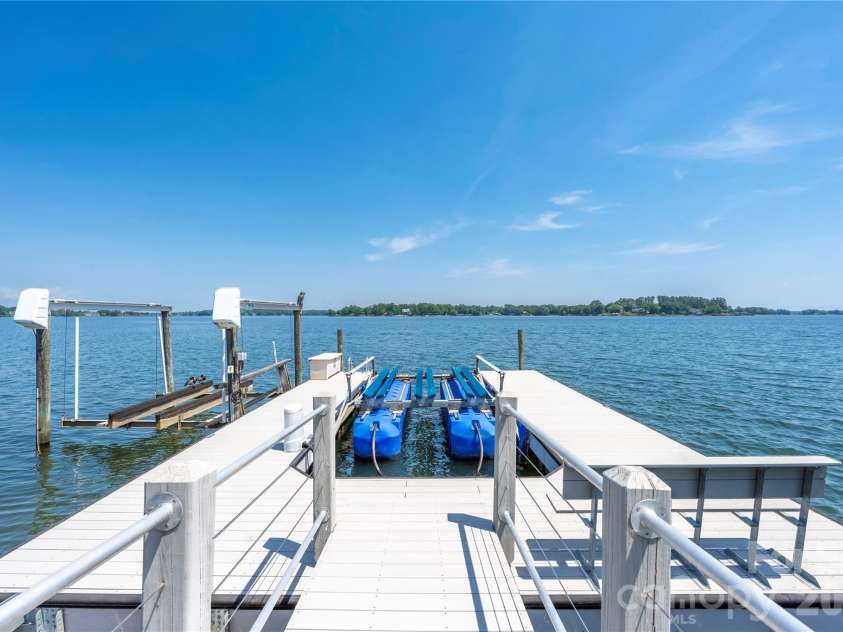 3386 Governors Island Drive, Denver, NC 28037.  MLS# CAR4370065, YatesRealty ID 18437. 