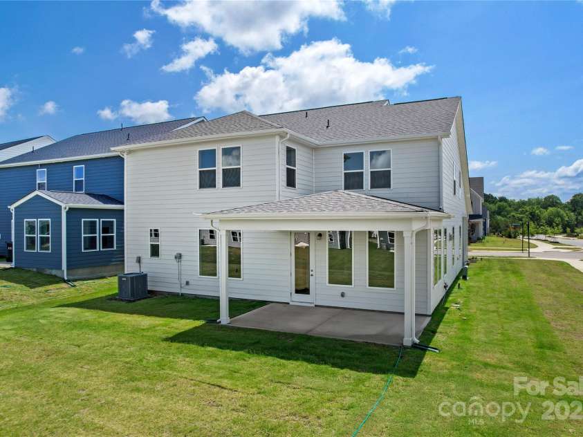 12009 Grinstead Lane, Charlotte, NC 28278.  MLS# CAR4268807, YatesRealty ID 18438. Rear patio